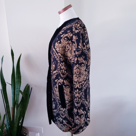 🏷Endless Rose NWOT Barocque & Velvet Button Down Jacket - Black/Gold - M - Picture 7 of 17